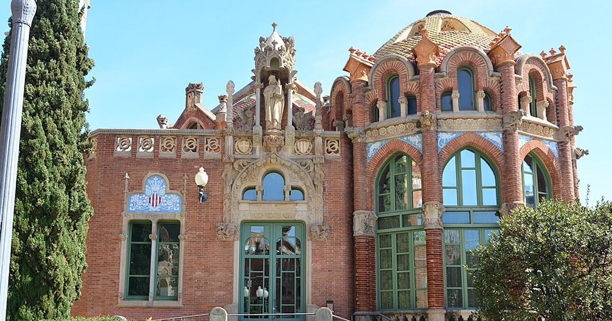 Gorgeous 20th-Century Hospital in Barcelona Was Designed to Heal Through Beauty